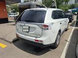 Mitsubishi Outlander 2014 года за 6 200 000 тг. в Алматы – фото 2