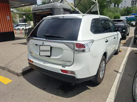 Mitsubishi Outlander 2014 года за 6 200 000 тг. в Алматы – фото 2
