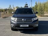 Toyota Highlander 2013 года за 13 000 000 тг. в Актобе