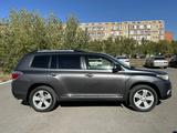 Toyota Highlander 2013 года за 13 000 000 тг. в Актобе – фото 4