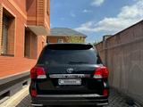 Toyota Land Cruiser 2013 года за 25 000 000 тг. в Алматы – фото 2