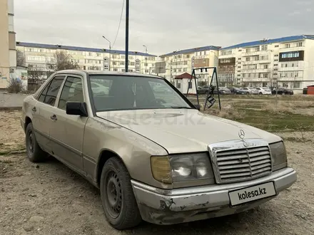 Mercedes-Benz E 200 1988 года за 600 000 тг. в Тараз – фото 3