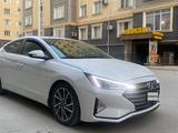 Hyundai Elantra 2019 года за 9 700 000 тг. в Актау – фото 2