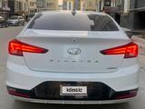 Hyundai Elantra 2019 года за 9 700 000 тг. в Актау – фото 4