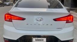 Hyundai Elantra 2019 годаүшін9 700 000 тг. в Актау – фото 4