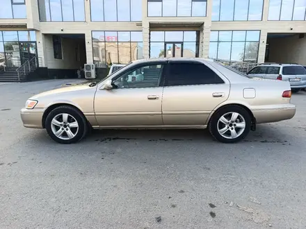 Toyota Camry 2000 года за 3 900 000 тг. в Туркестан – фото 5