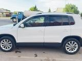 Volkswagen Tiguan 2015 года за 7 400 000 тг. в Астана – фото 3