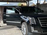 Cadillac Escalade 2017 года за 32 000 000 тг. в Алматы