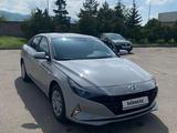 Hyundai Elantra 2023 года за 9 500 000 тг. в Алматы – фото 2