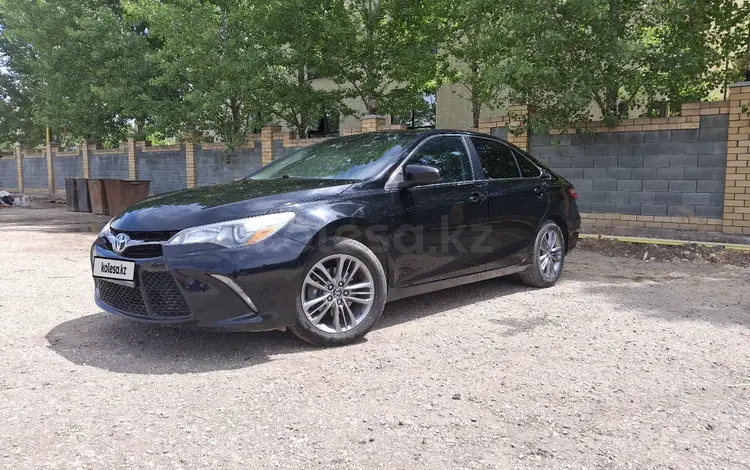 Toyota Camry 2017 года за 8 900 000 тг. в Актобе
