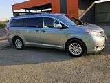 Toyota Sienna 2013 года за 12 900 000 тг. в Айтеке би – фото 3