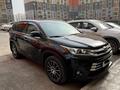 Toyota Highlander 2017 годаүшін15 500 000 тг. в Атырау