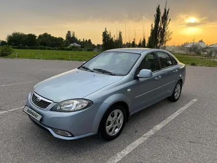 Daewoo Gentra 2014 года за 3 300 000 тг. в Шымкент – фото 23