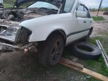 Mercedes-Benz C 220 1995 года за 800 000 тг. в Кокшетау – фото 4