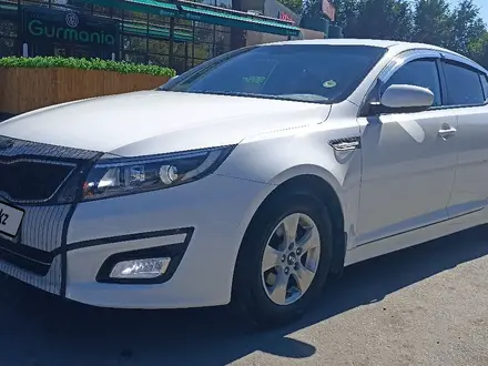 Kia K5 2015 года за 7 500 000 тг. в Алматы – фото 2