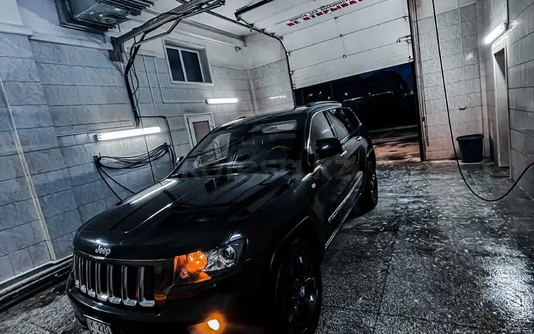 Jeep Grand Cherokee 2011 года за 11 700 000 тг. в Петропавловск