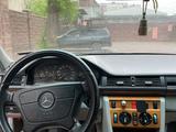 Mercedes-Benz E 230 1991 годаүшін1 350 000 тг. в Алматы – фото 4