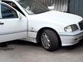 Mercedes-Benz C 240 1998 года за 2 800 000 тг. в Алматы – фото 4