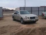 Mercedes-Benz E 230 1995 годаfor2 300 000 тг. в Атырау – фото 4