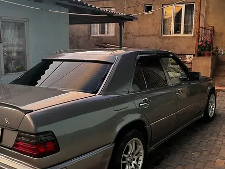 Mercedes-Benz E 200 1990 года за 2 300 000 тг. в Алматы – фото 6