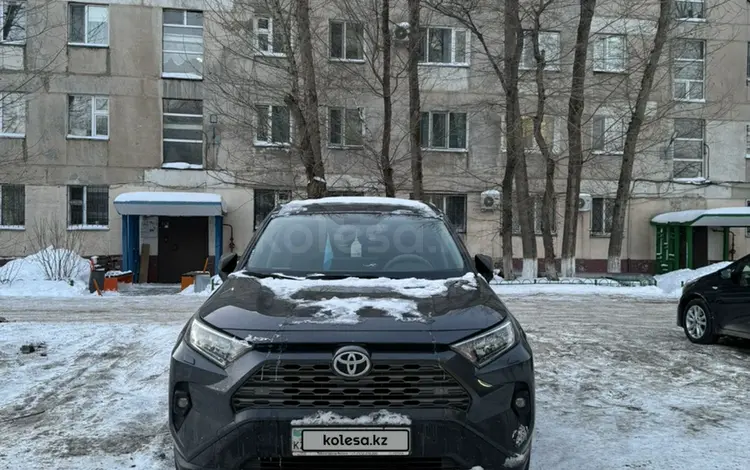 Toyota RAV4 2023 года за 19 000 000 тг. в Астана