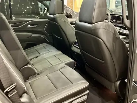 Cadillac Escalade Sport 2022 года за 105 000 000 тг. в Актобе – фото 23