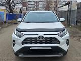 Toyota RAV4 2021 года за 17 000 000 тг. в Астана – фото 2