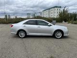 Toyota Camry 2014 годаfor9 400 000 тг. в Усть-Каменогорск – фото 3