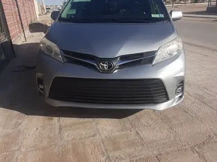 Toyota Sienna 2013 года за 7 700 000 тг. в Актау