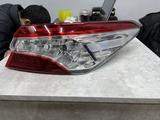 Фонарь,фара зидний на Toyota Camry 70 LED за 110 000 тг. в Алматы – фото 5