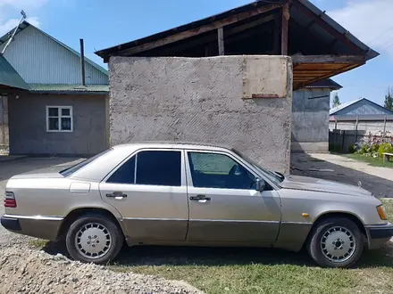 Mercedes-Benz E 230 1991 года за 1 500 000 тг. в Алматы – фото 4