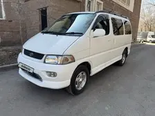 Toyota HiAce Regius, 1997