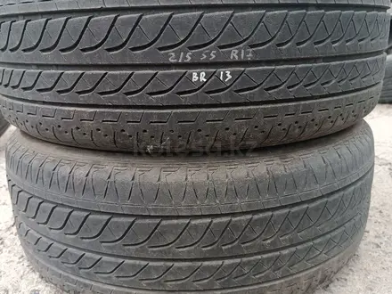 Резина летняя 2 балона 215/55 r17 Bridgestone свежедоставлена с Японииүшін40 000 тг. в Алматы