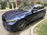 BMW 330 2019 года за 18 000 000 тг. в Алматы – фото 4