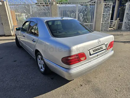 Mercedes-Benz E 320 1996 года за 3 200 000 тг. в Алматы – фото 5