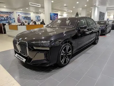 BMW 740 XDrive 3.0 2025 года за 69 700 000 тг. в Алматы – фото 3