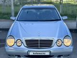 Mercedes-Benz E 320 2001 годаүшін5 000 000 тг. в Астана – фото 2