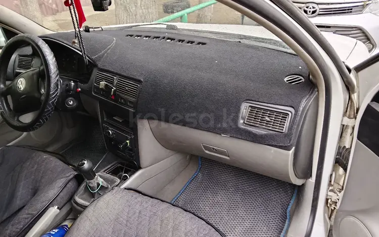 Volkswagen Golf 2001 года за 1 800 000 тг. в Павлодар