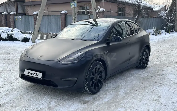 Tesla Model Y 2020 года за 17 000 000 тг. в Алматы