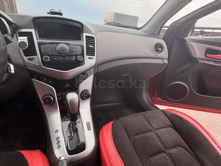 Chevrolet Cruze 2012 года за 2 900 000 тг. в Астана – фото 25
