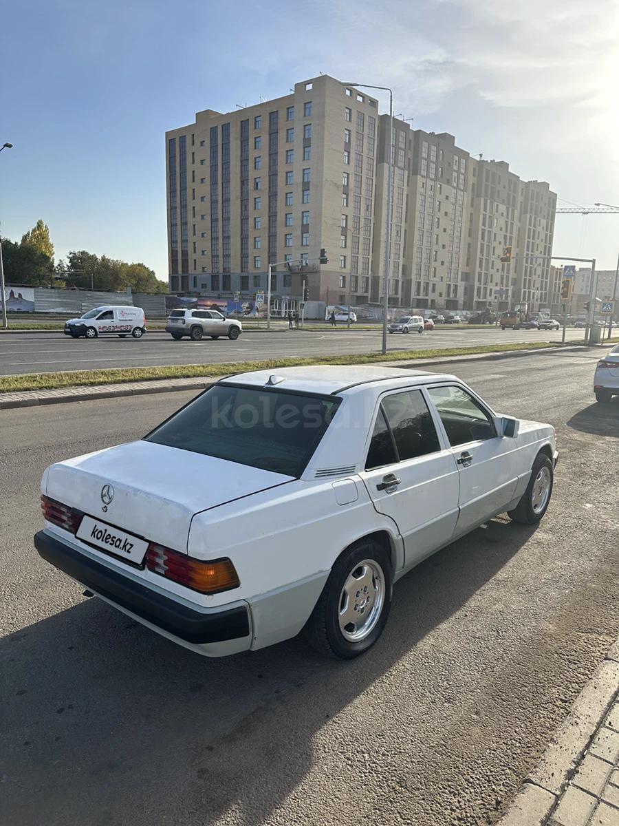 Mercedes-Benz 190 1993 г.