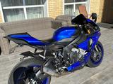 Yamaha  YZF-R1 2018 года за 10 000 000 тг. в Астана – фото 2