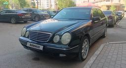 Mercedes-Benz E 320 1997 годаүшін2 900 000 тг. в Астана – фото 2