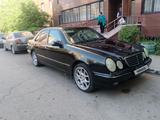 Mercedes-Benz E 320 1997 года за 2 900 000 тг. в Астана