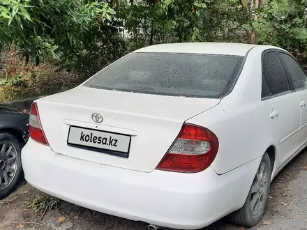 Toyota Camry 2004 года за 3 000 000 тг. в Алматы – фото 2