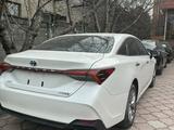 Toyota Avalon 2020 года за 15 000 000 тг. в Алматы – фото 2