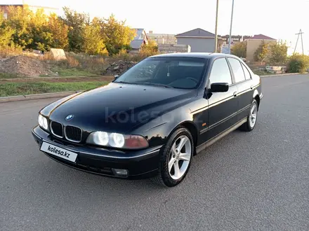 BMW 523 1997 года за 2 600 000 тг. в Астана – фото 2