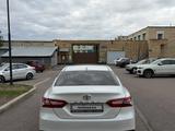 Toyota Camry 2020 года за 15 500 000 тг. в Караганда – фото 4
