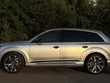 Audi Q7 2023 года за 38 500 000 тг. в Караганда – фото 2