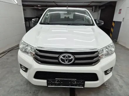 Toyota Hilux 2018 года за 15 990 000 тг. в Алматы – фото 34